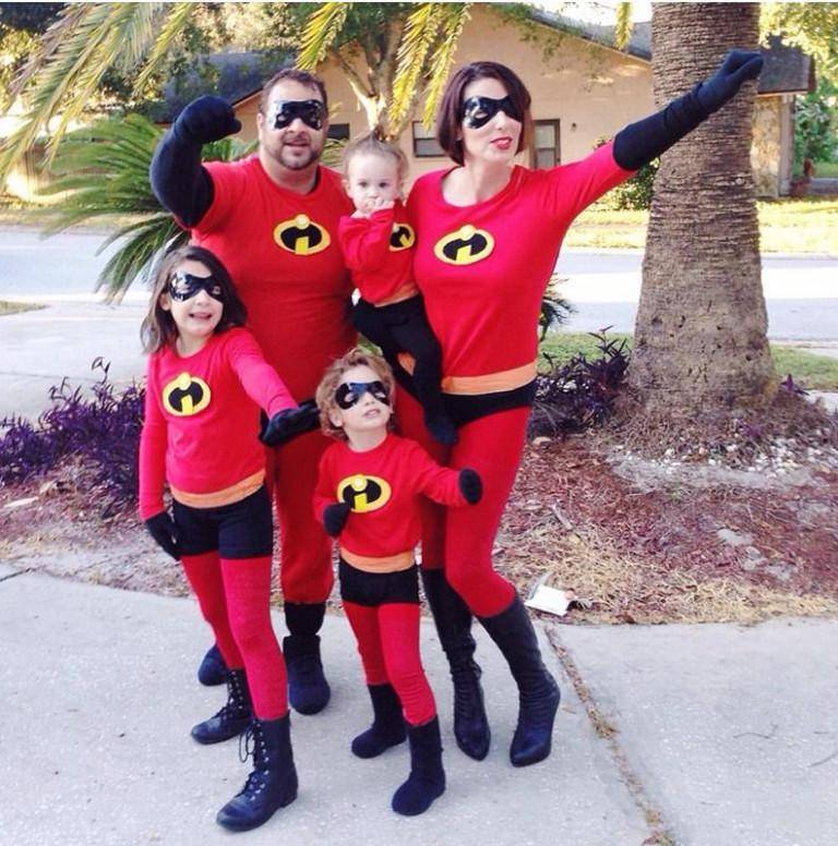 Disney The Incredibles family Halloween costume for family of 6