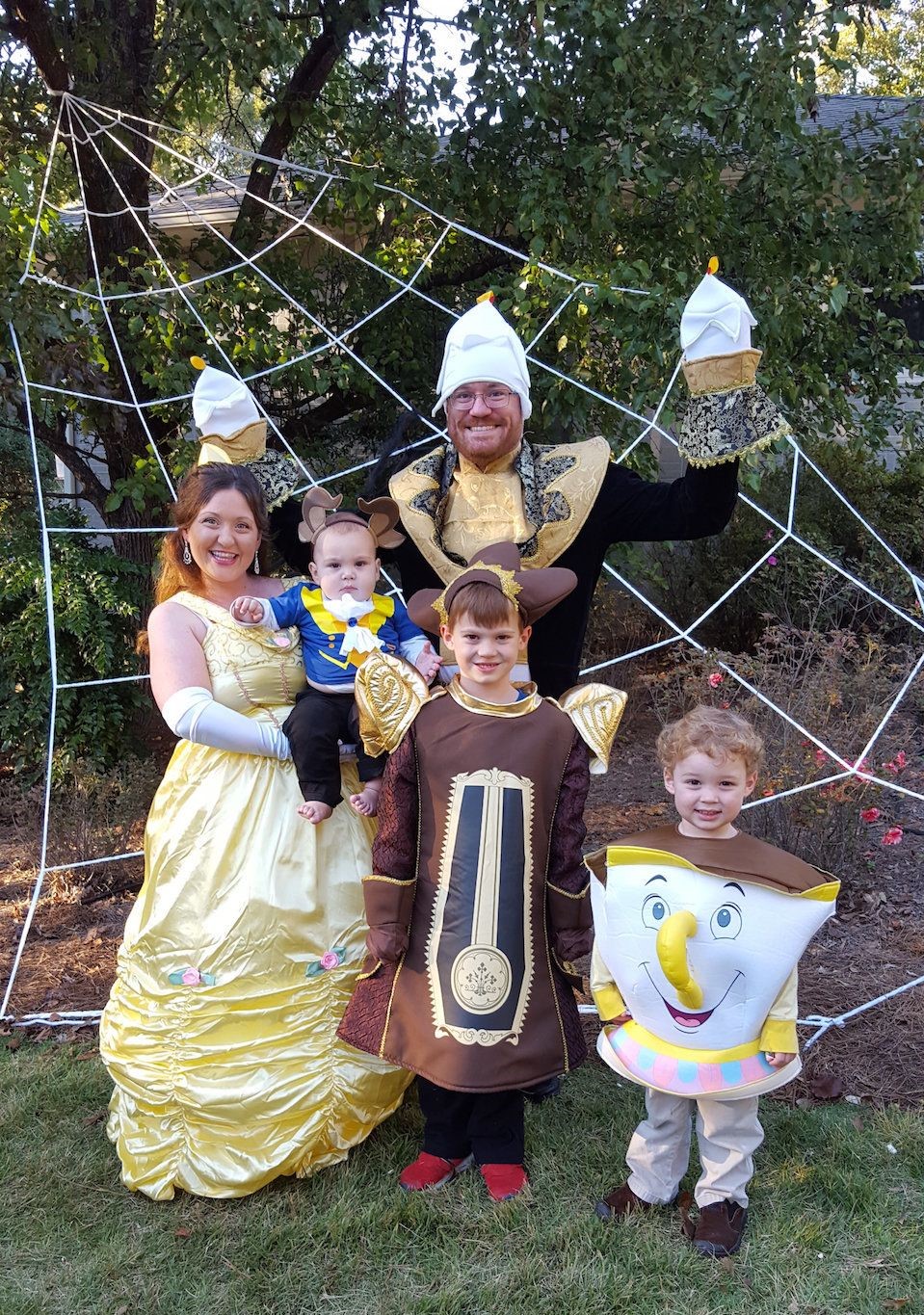 Disney family Halloween costumes for 6 