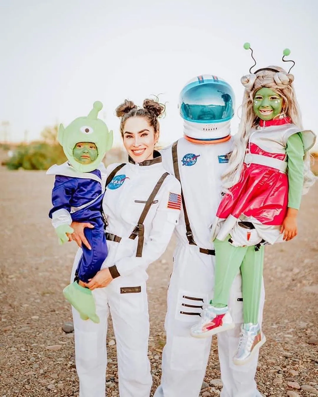 family of 4 Halloween costumes + astronaut and alien family costumes